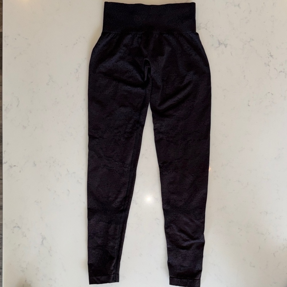 NVGTN Black High-Waist Leggings